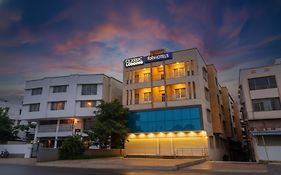 Fabhotel Classic Executive - Nr Sasvad Road Railway Station